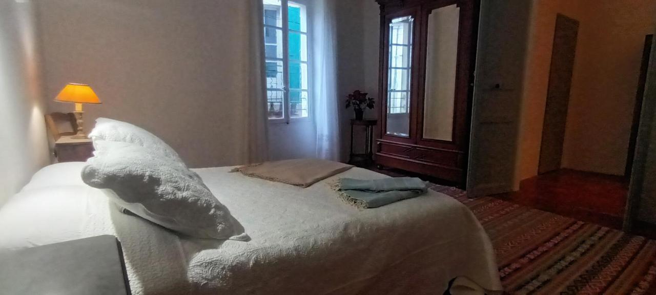 Character Filled House Overlooking The River Cesse Bize-Minervois Luaran gambar
